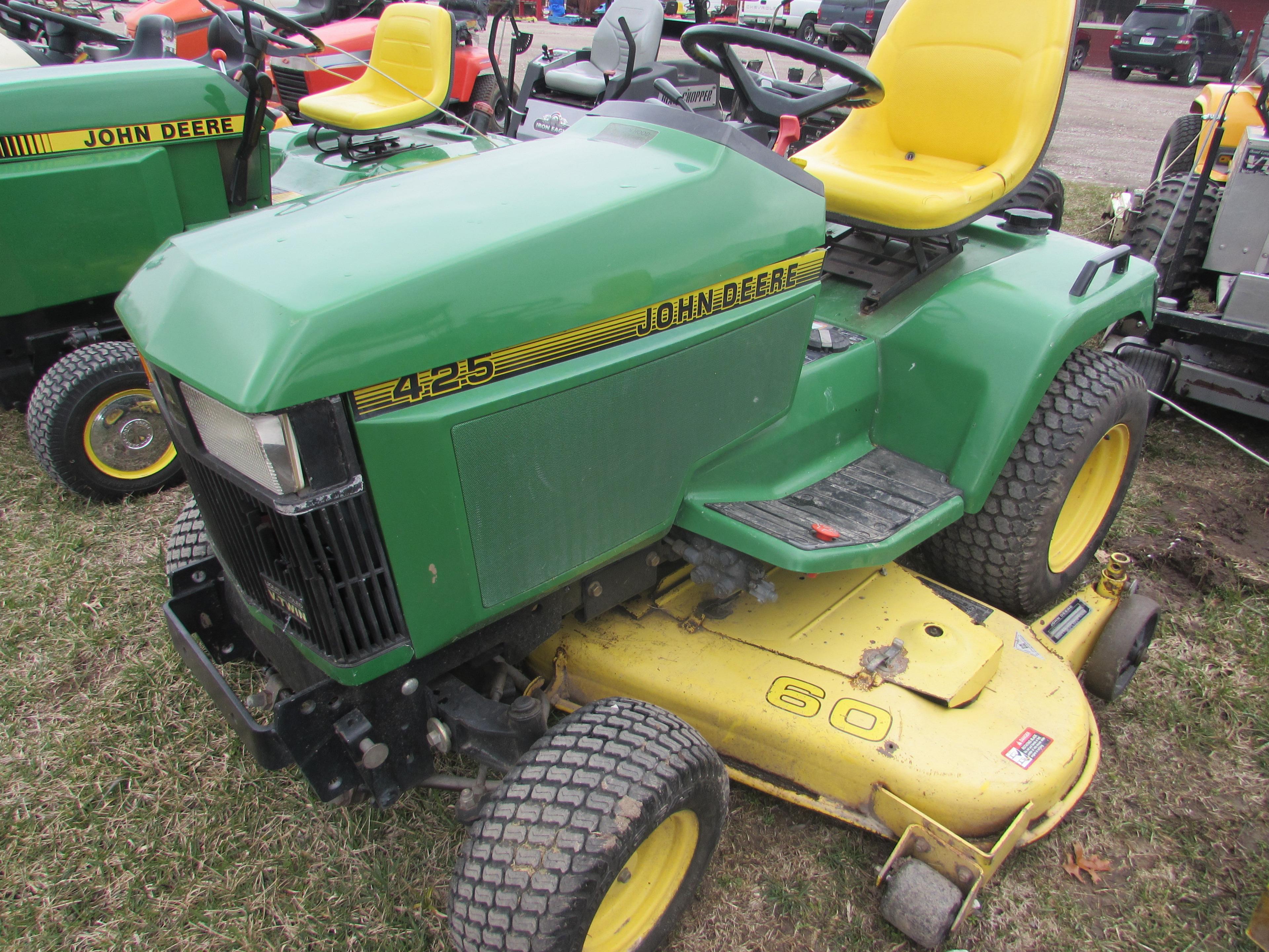 2001 John Deere 425