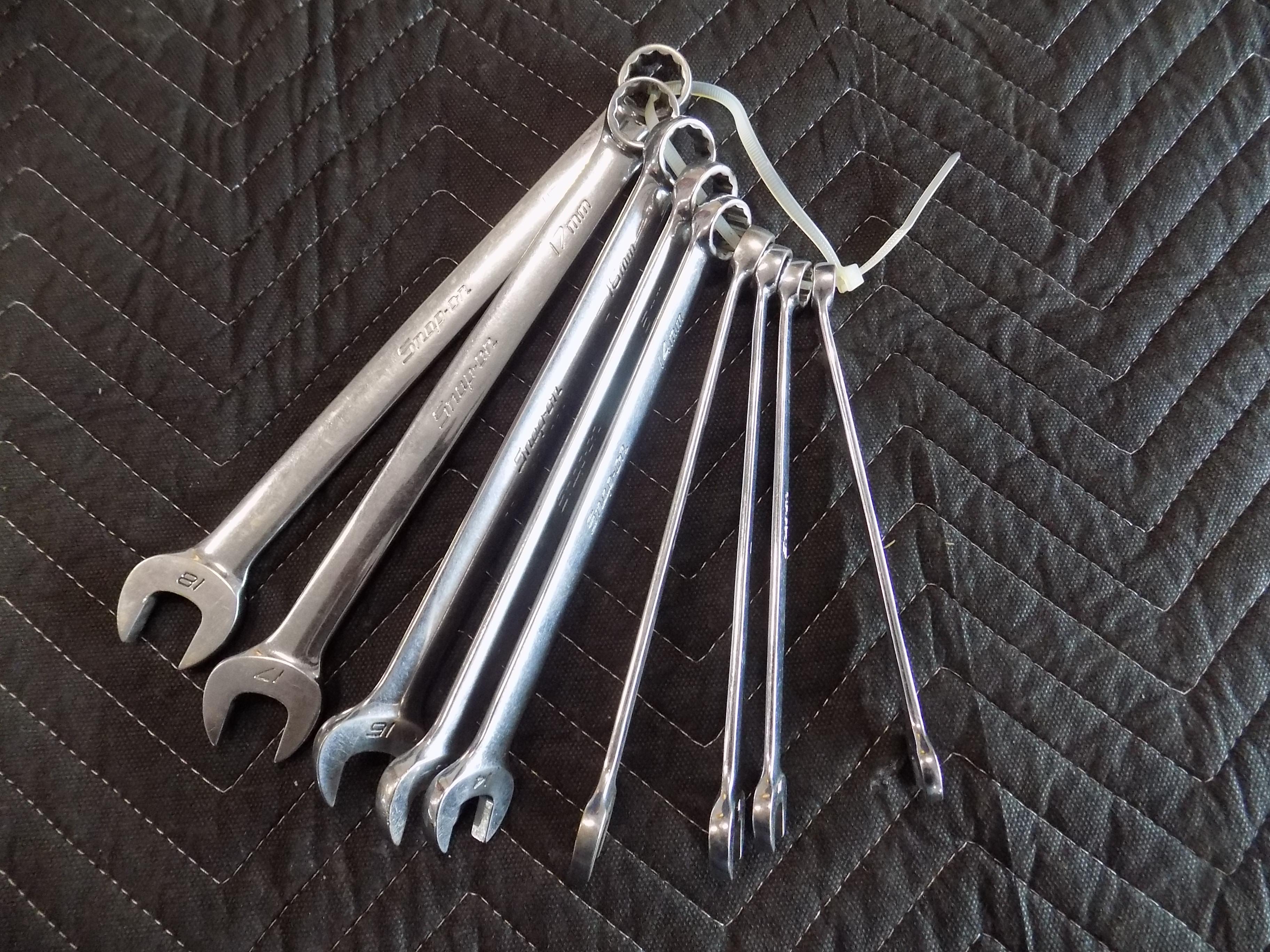 Snap on 10 piece metric combination wrenches