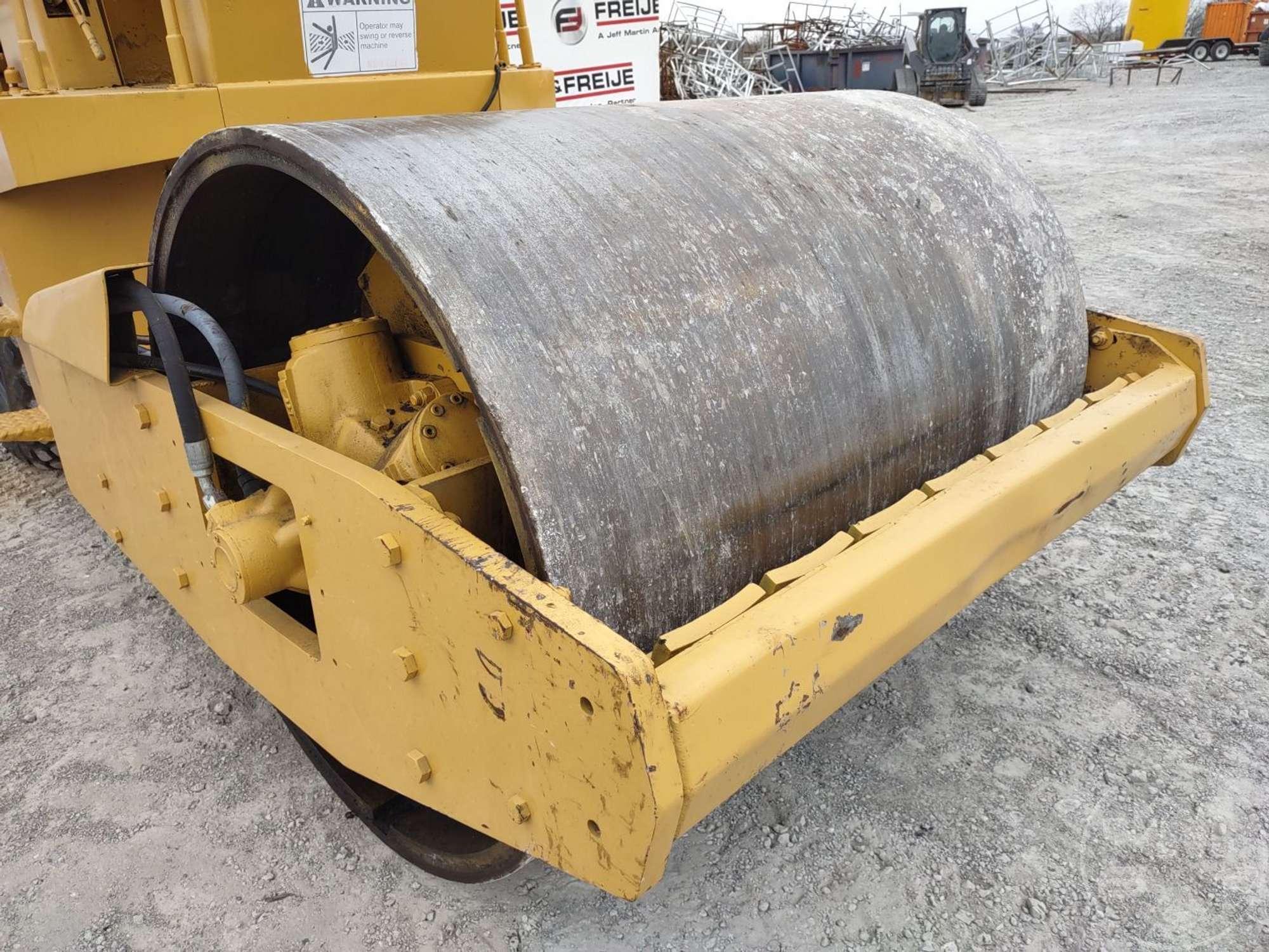 RAYGO 320A SINGLE DRUM VIBRATORY ROLLER