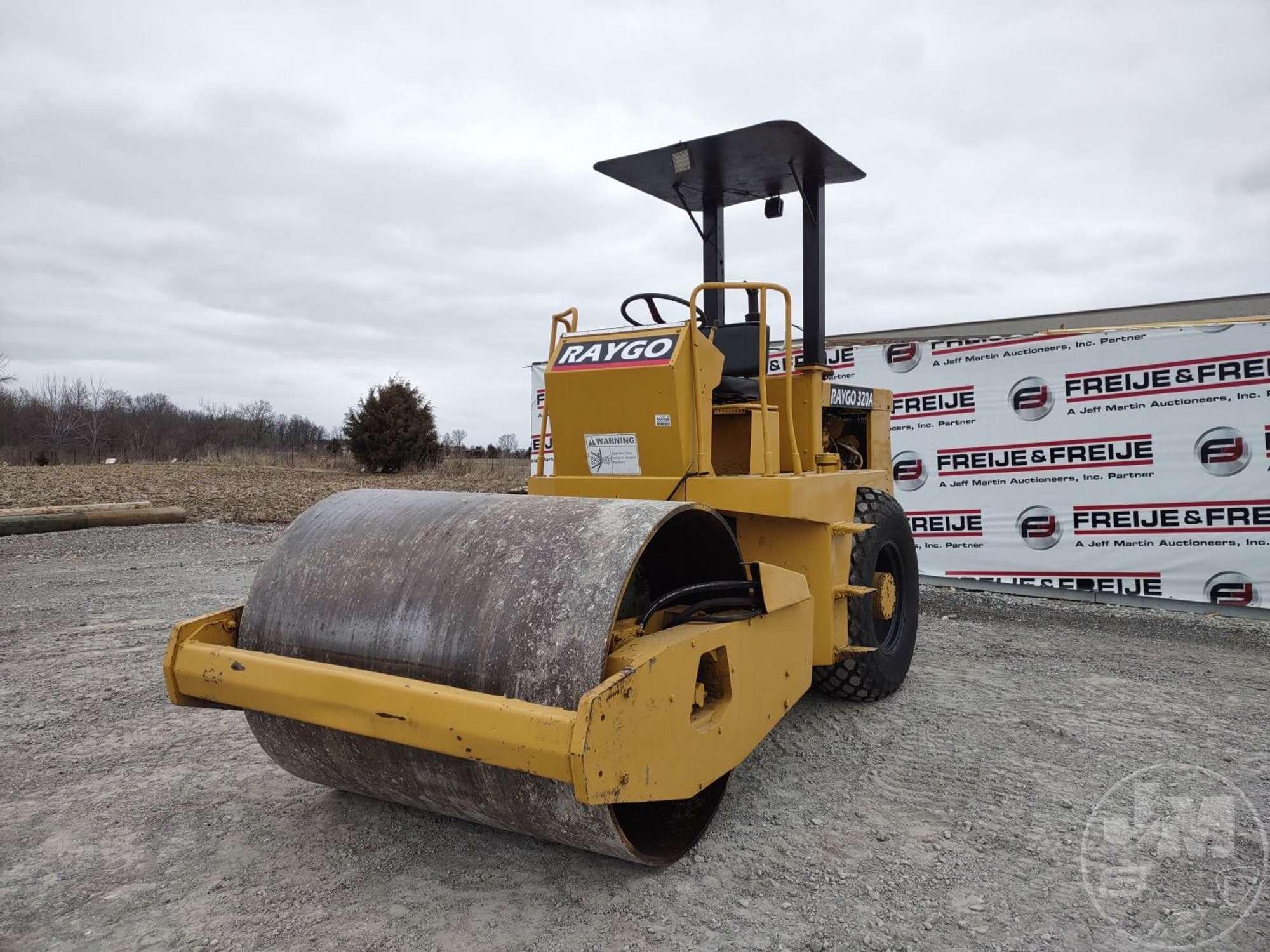 RAYGO 320A SINGLE DRUM VIBRATORY ROLLER