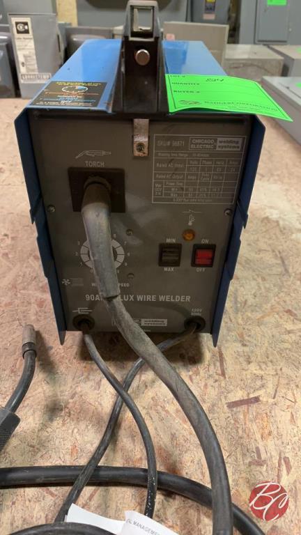 Chicago Electric 98871 900amp Flux Wire Welder