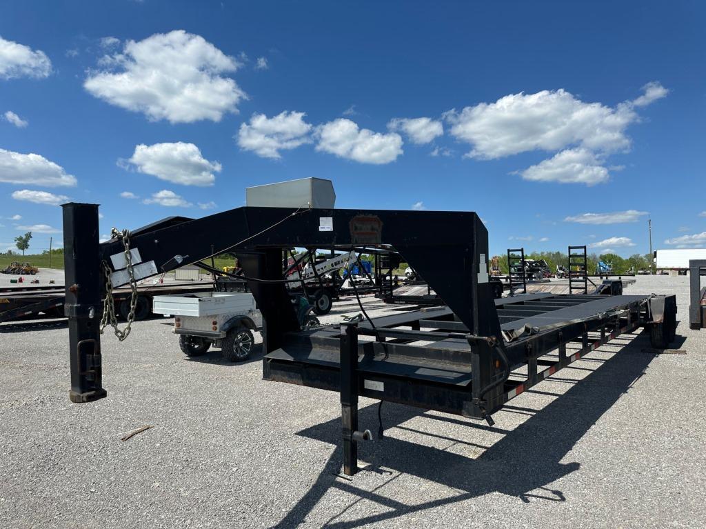 2015 KAUFMAN 35' TANDEM AXLE CAR HAULER