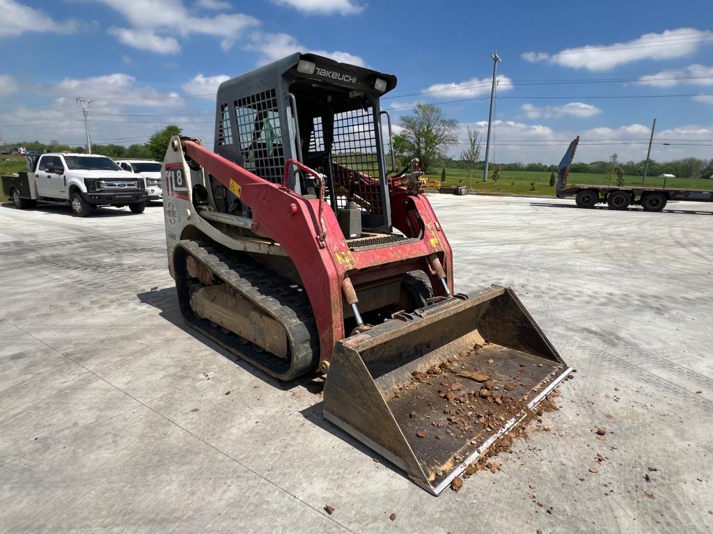 2017 TAKEUCHI TL8 COMPACT TRACK LOADER