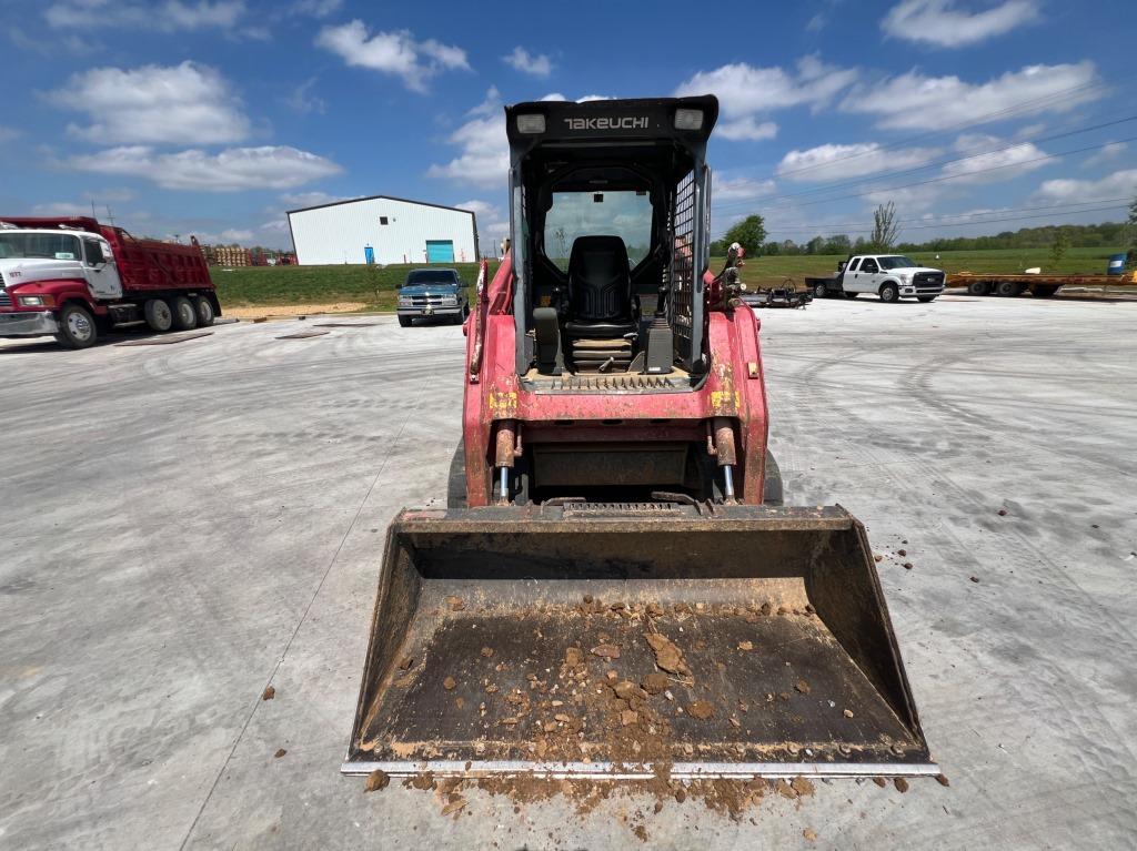 2017 TAKEUCHI TL8 COMPACT TRACK LOADER