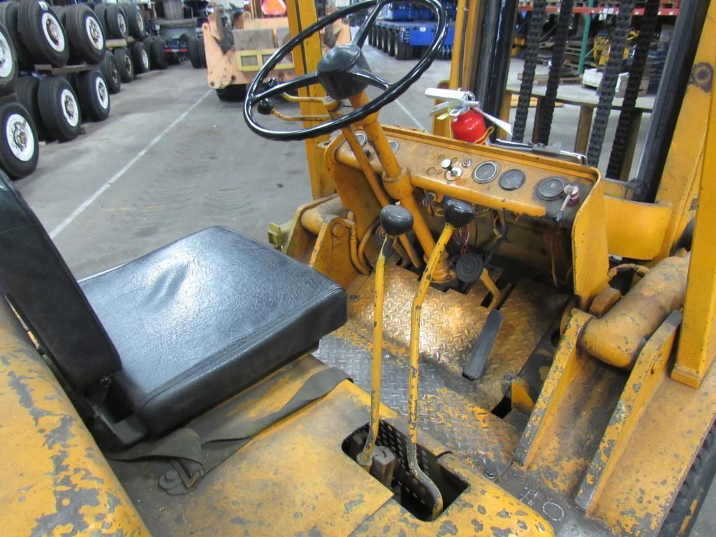 Hyster Forklift (Unit #E6) INOPERABLE