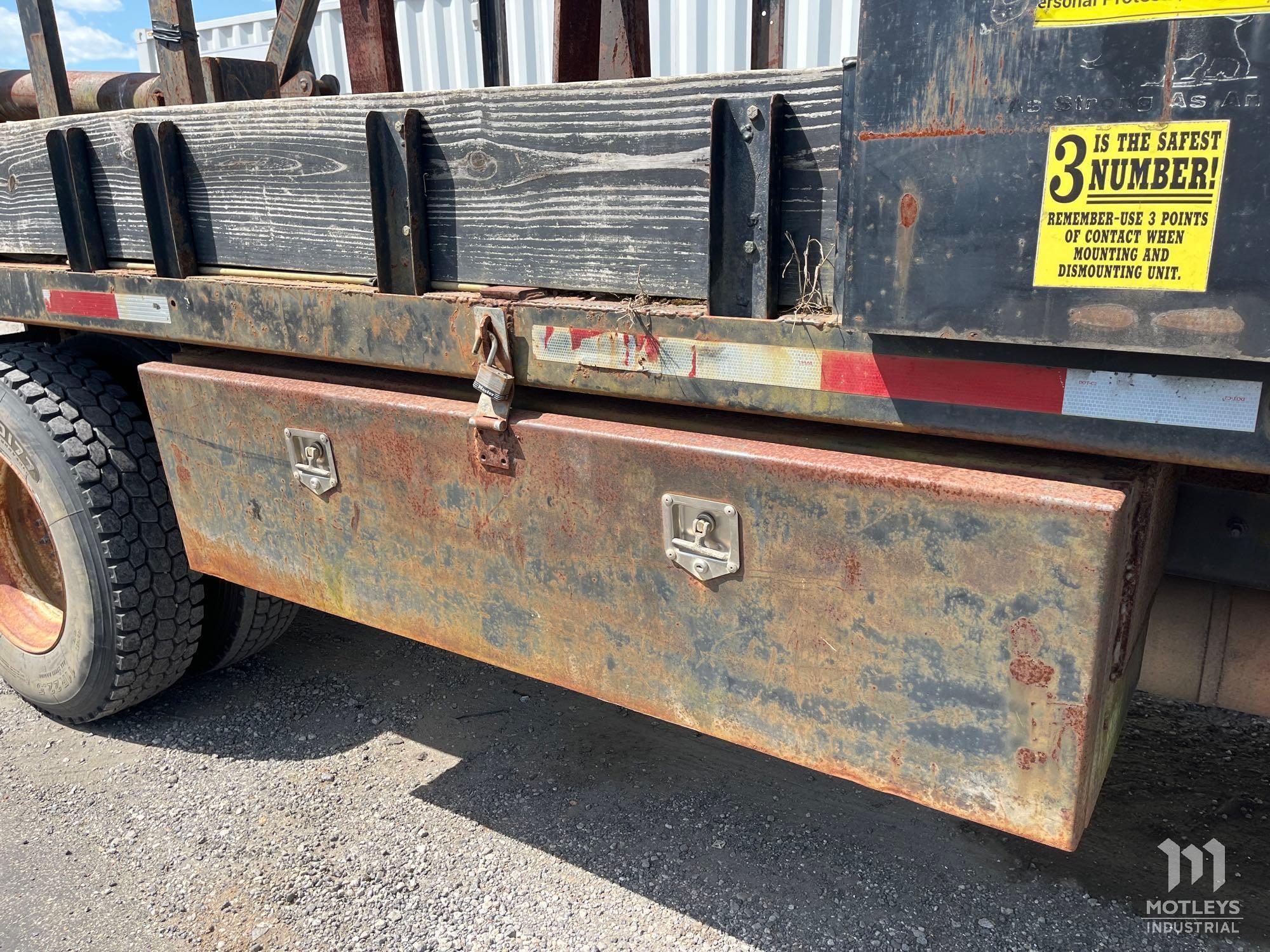 2007 Ford 750 Flatbed Truck