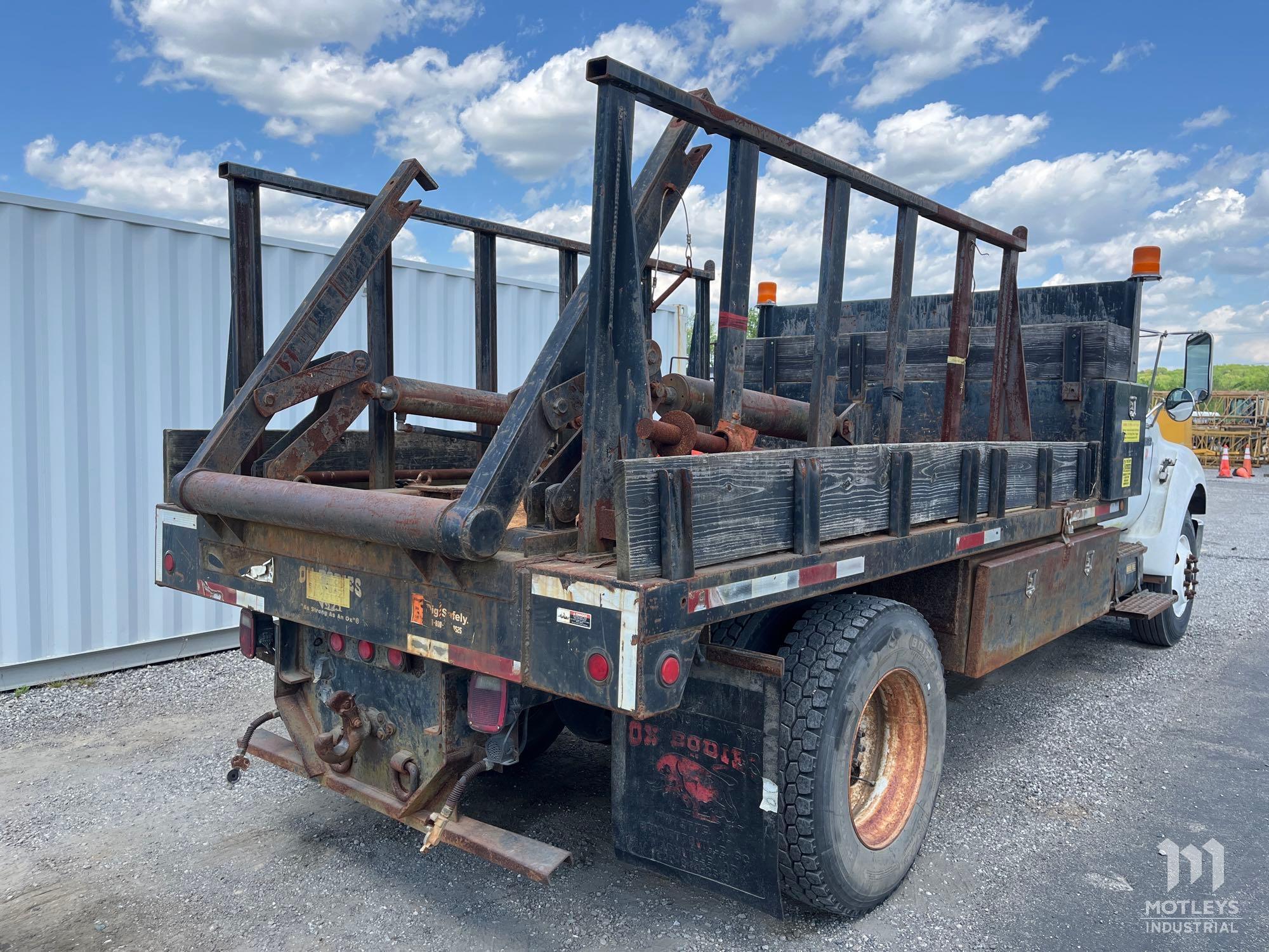 2007 Ford 750 Flatbed Truck
