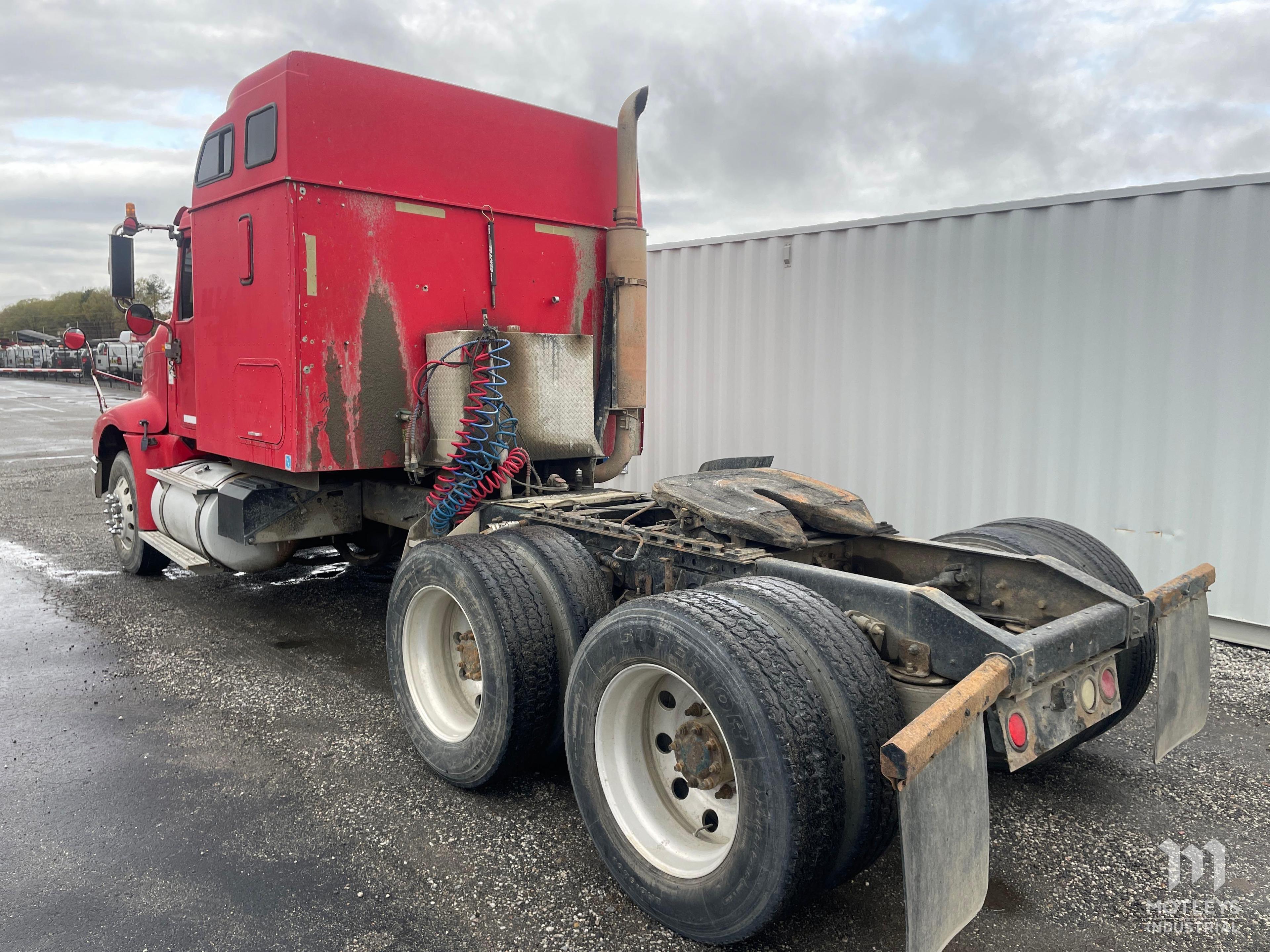 2005 International 9400 Sleeper Road Tractor