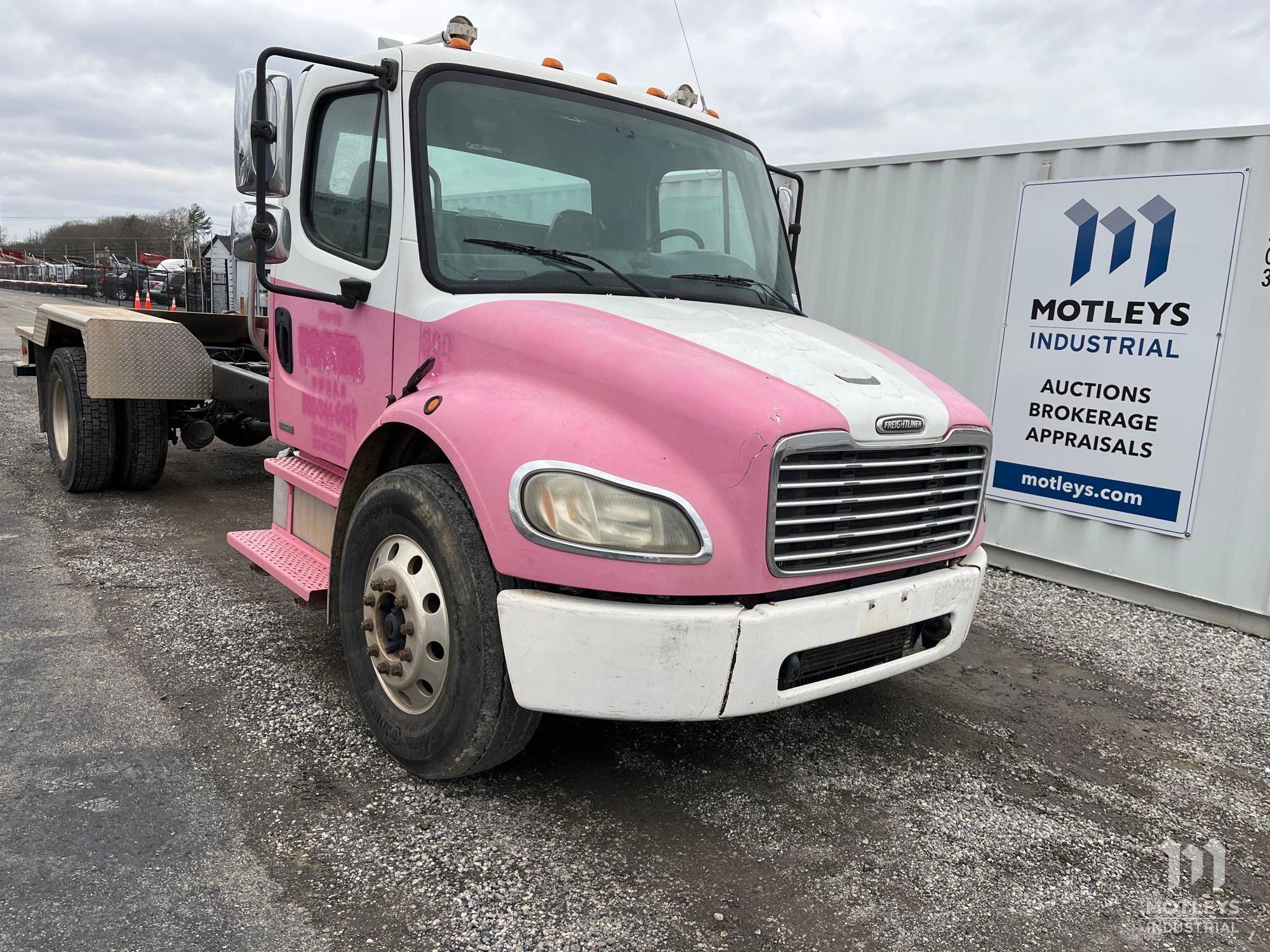 2007 Freightliner M2 Cab / Chasis