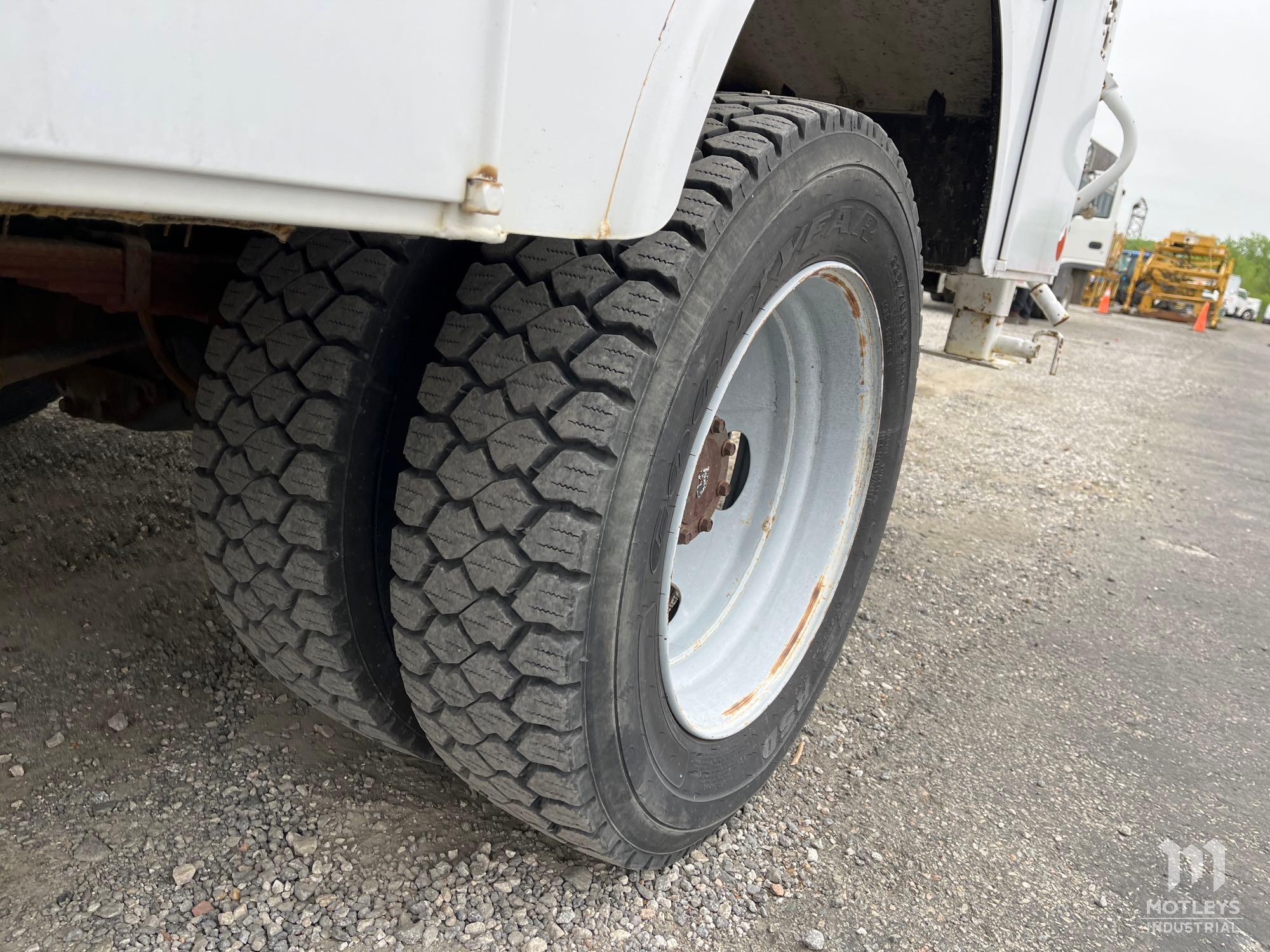 2006 Ford F550 Crane Service Truck