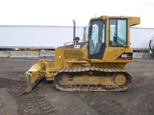 04 Cat D3G LGP Dozer (QEA 5949)