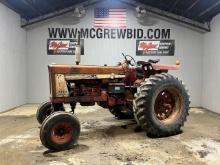 International Harvester 706 Tractor