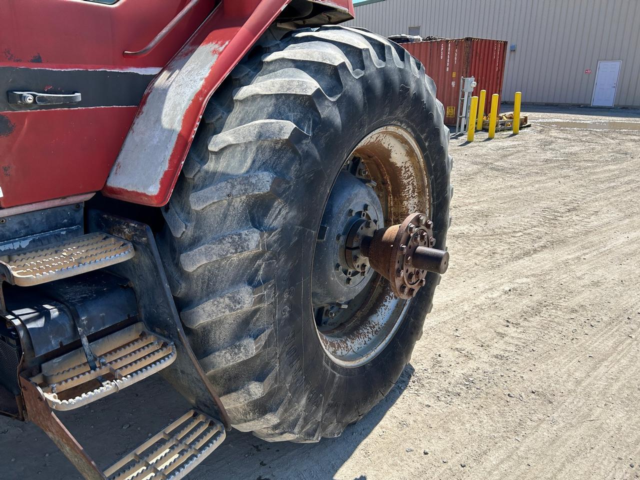 Case IH 7250 Magnum Tractor