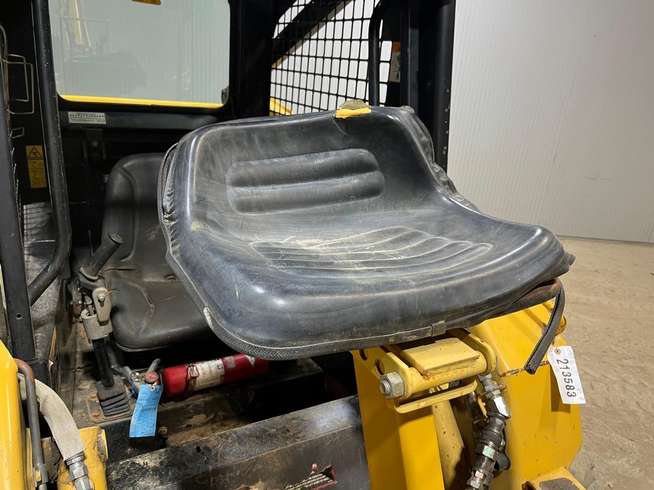 John Deere 7775 Skid Steer Loader