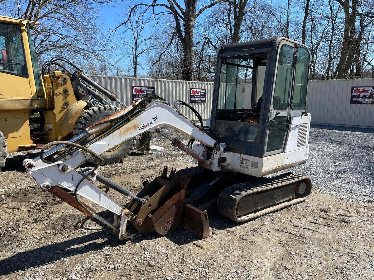 Bobcat 325 Mini Excavator