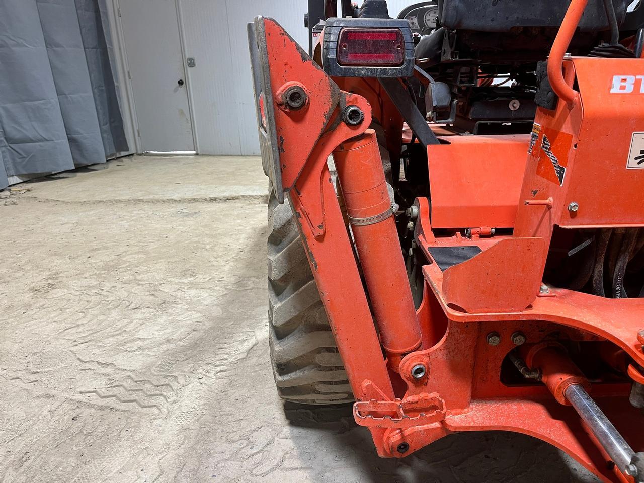 Kubota B26 Compact Tractor Loader Backhoe