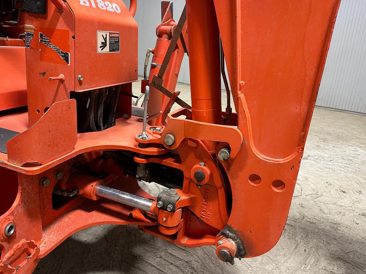 Kubota B26 Compact Tractor Loader Backhoe