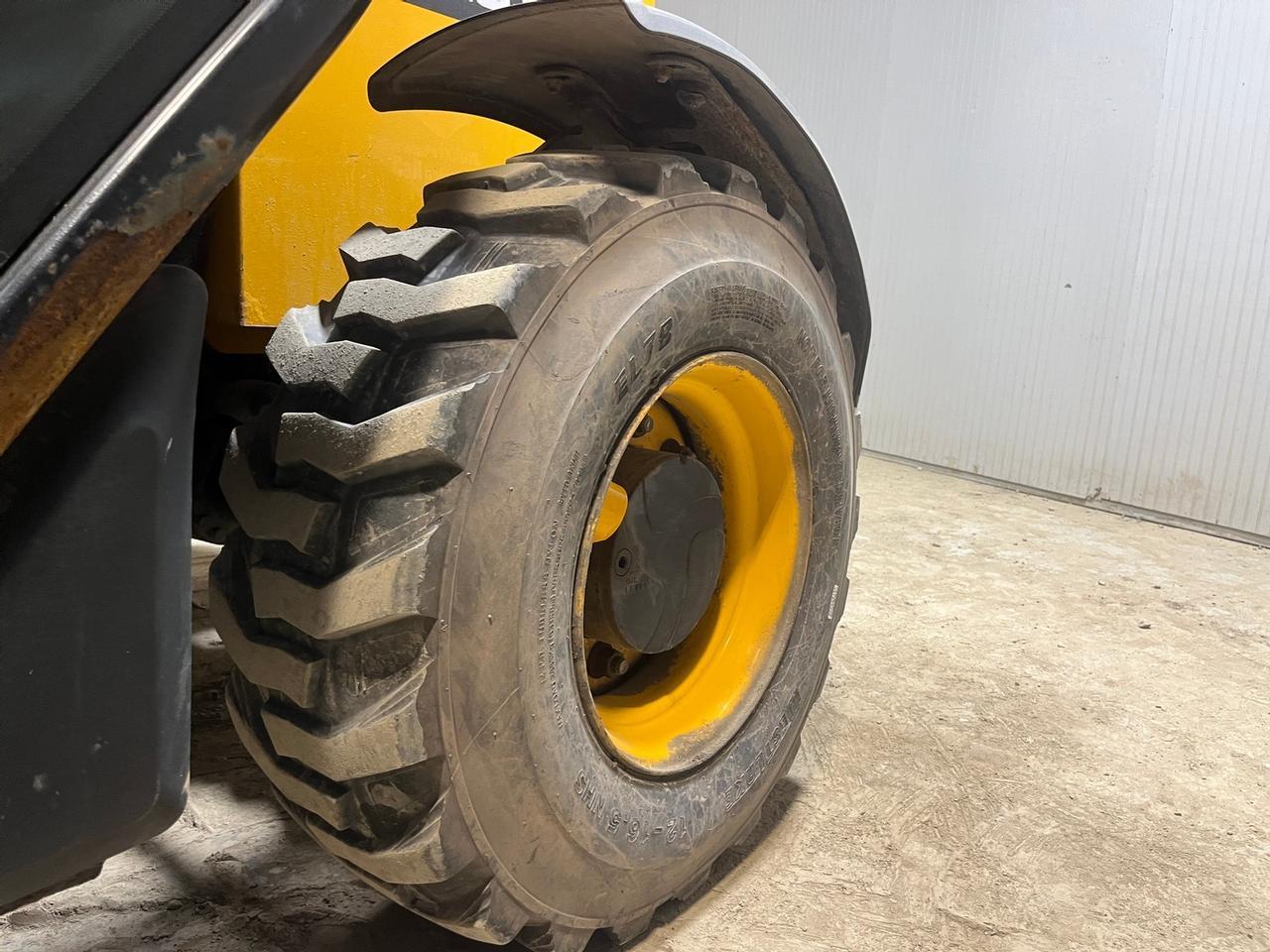 2015 JCB 525-60 Telehandler