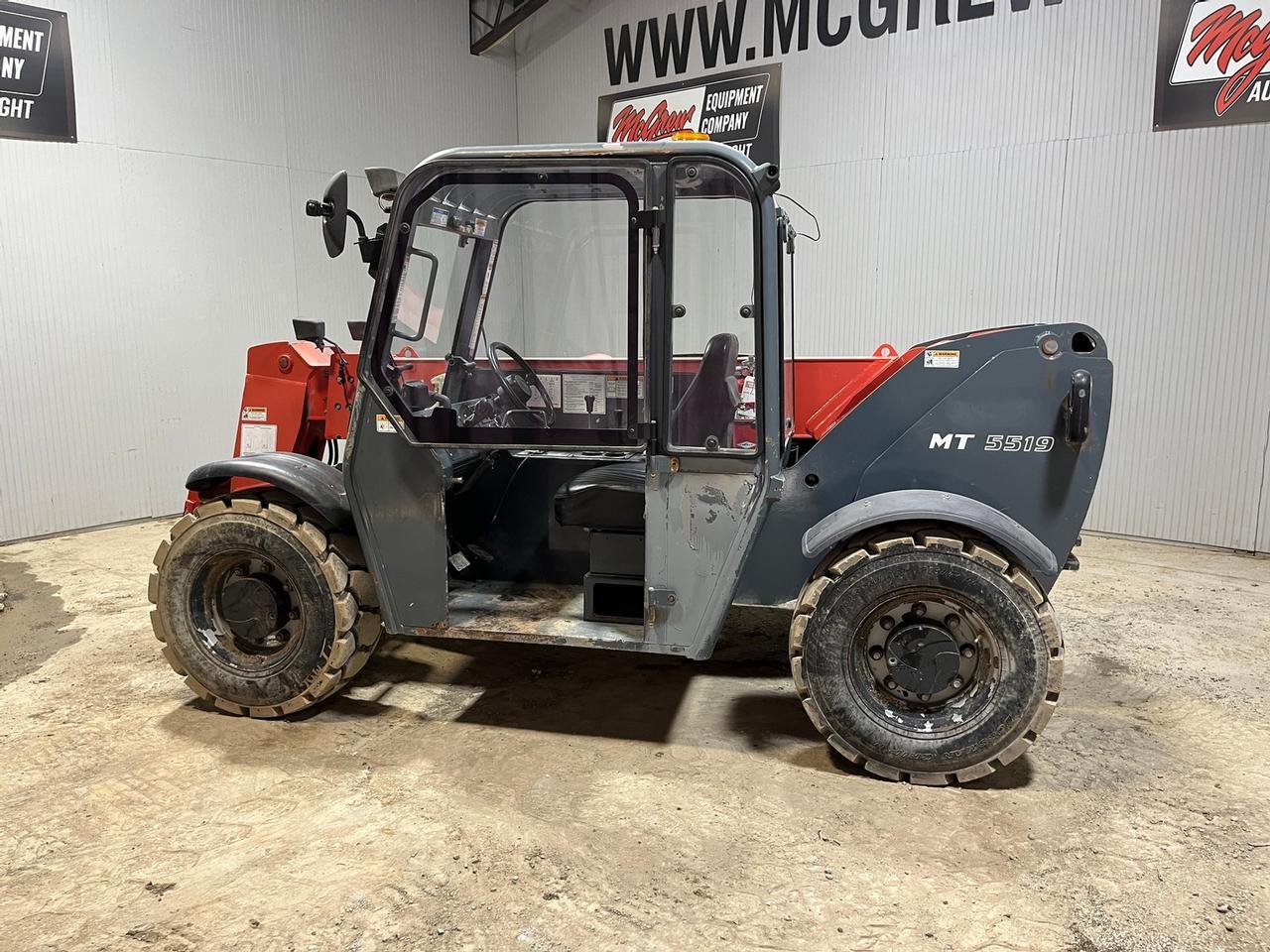 2013 Manitou MT5519 Telehandler