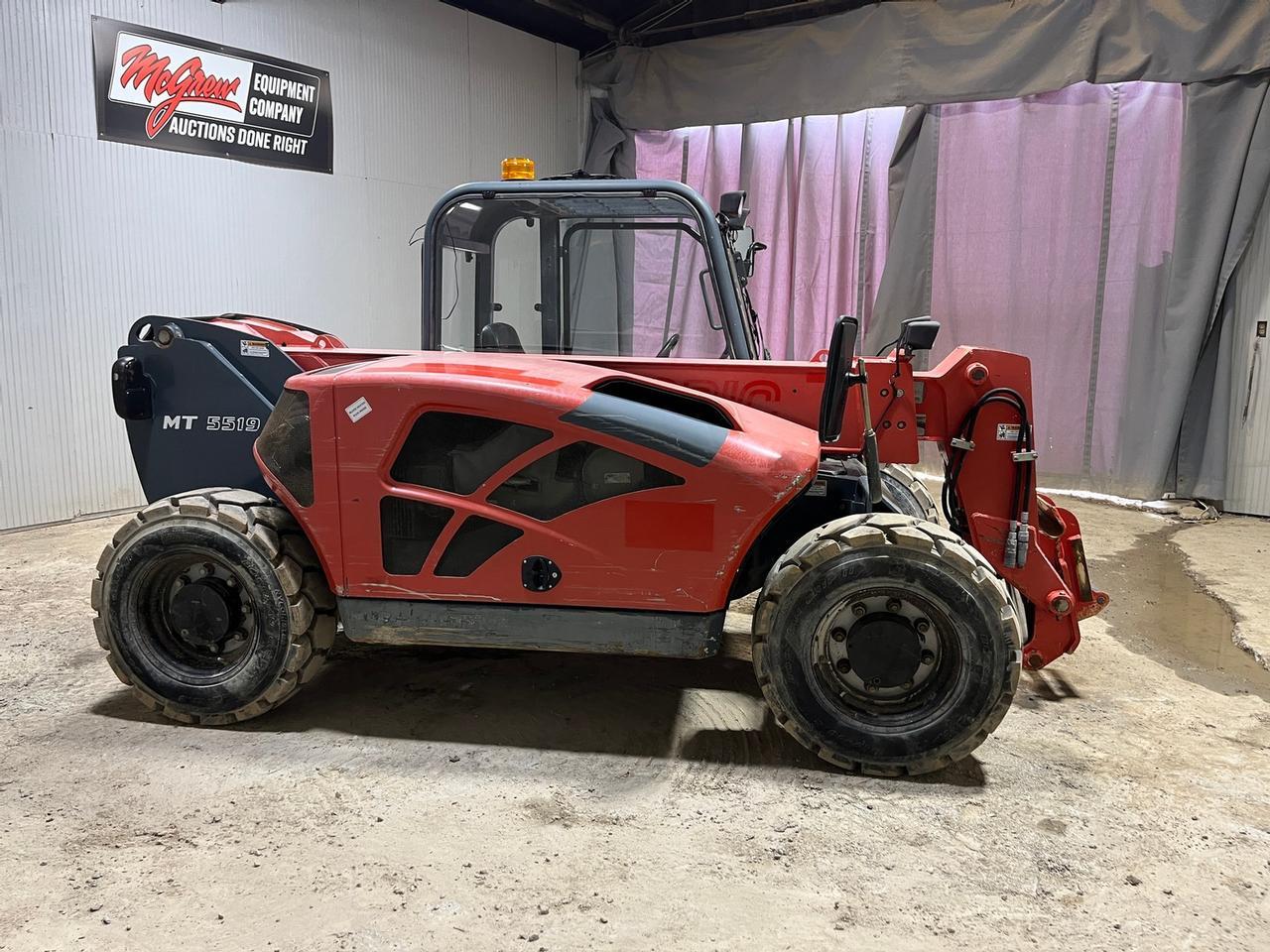 2013 Manitou MT5519 Telehandler