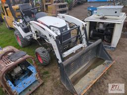 Bobcat CT1025 compact tractor, loader, bucket, 3pt hitch, draw bar, PTO, HST, 4WD, 462 hrs