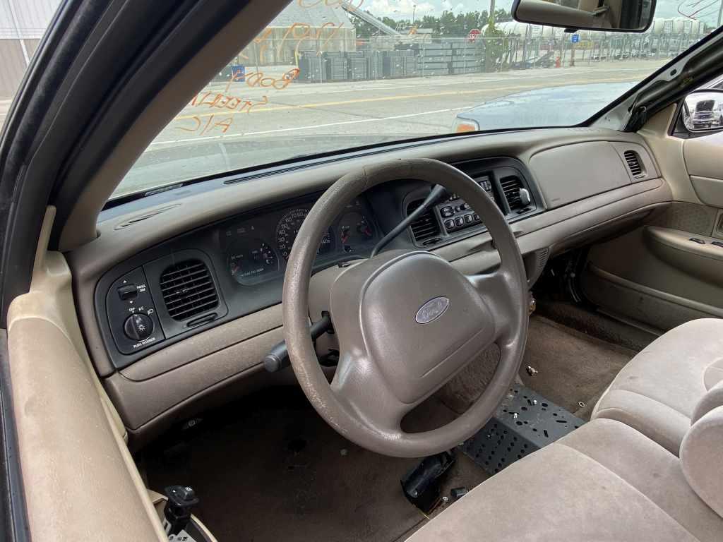 2001 FORD CROWN VIC