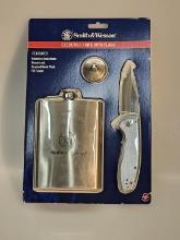 Smith & Wesson Executive Knife with Flask Set