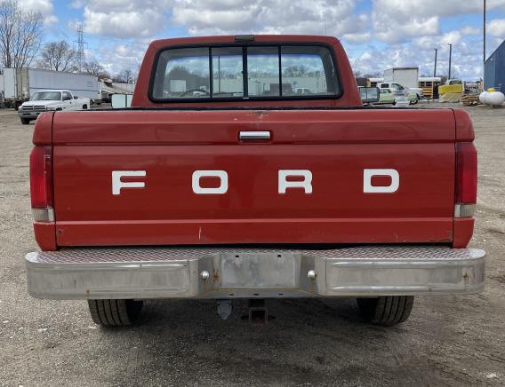 1987 Ford F-150 4x4 Truck
