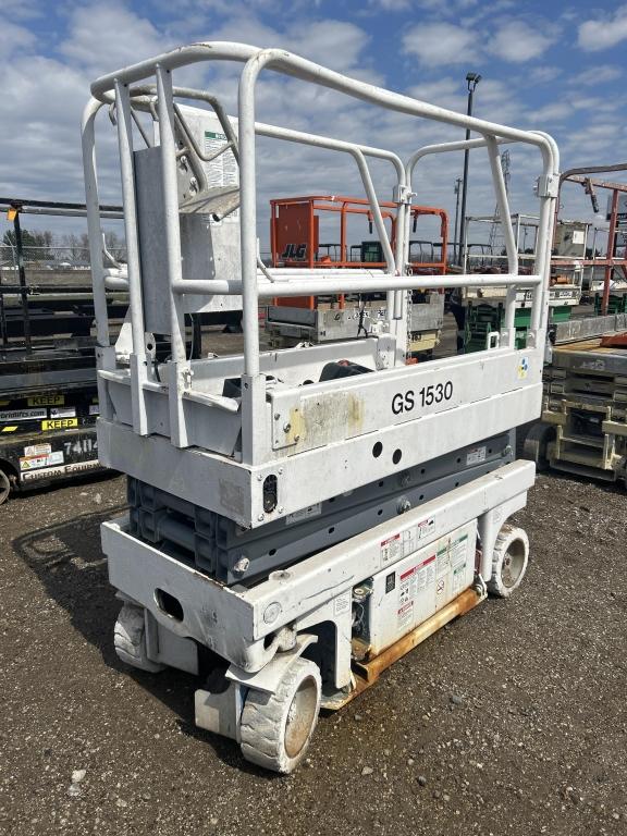 GS1530 Electric Scissor Lift