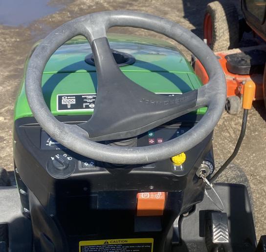 John Deere 2305 Utility Tractor