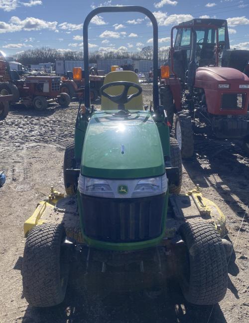 John Deere 2305 Utility Tractor