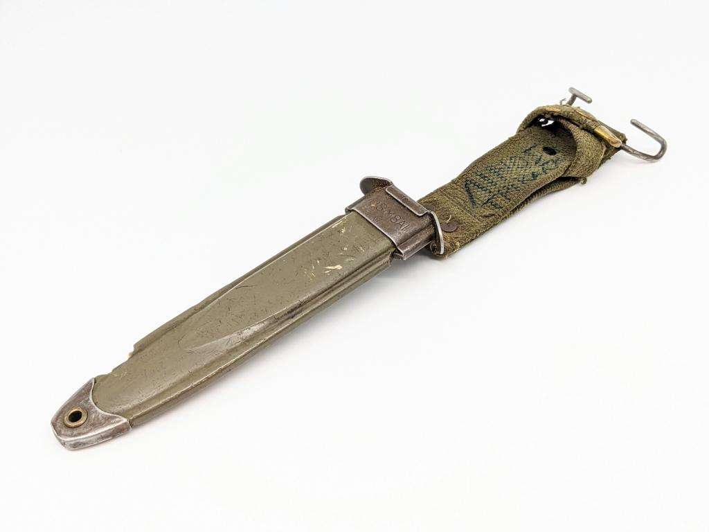 US M6 MIL PAR COL Bayonet w/ Scabbard