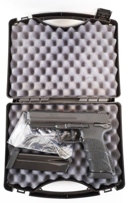 H&K 45 .45 ACP Semi Auto Pistol w/ Case