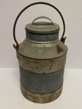 VINTAGE MILK OR LIQUID METAL LIDDED PAIL