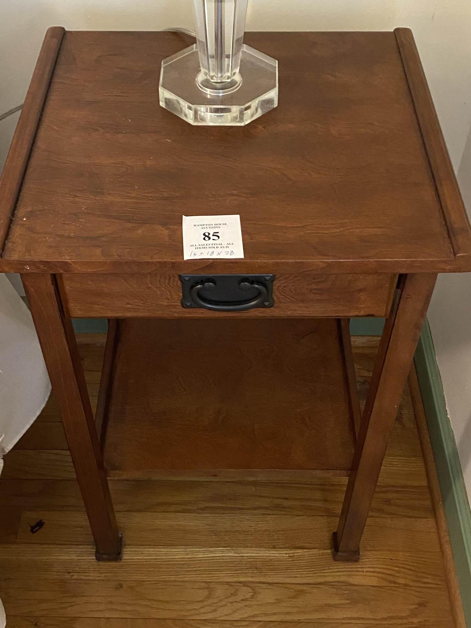 ARTS & CRAFTS STYLE SIDE TABLE