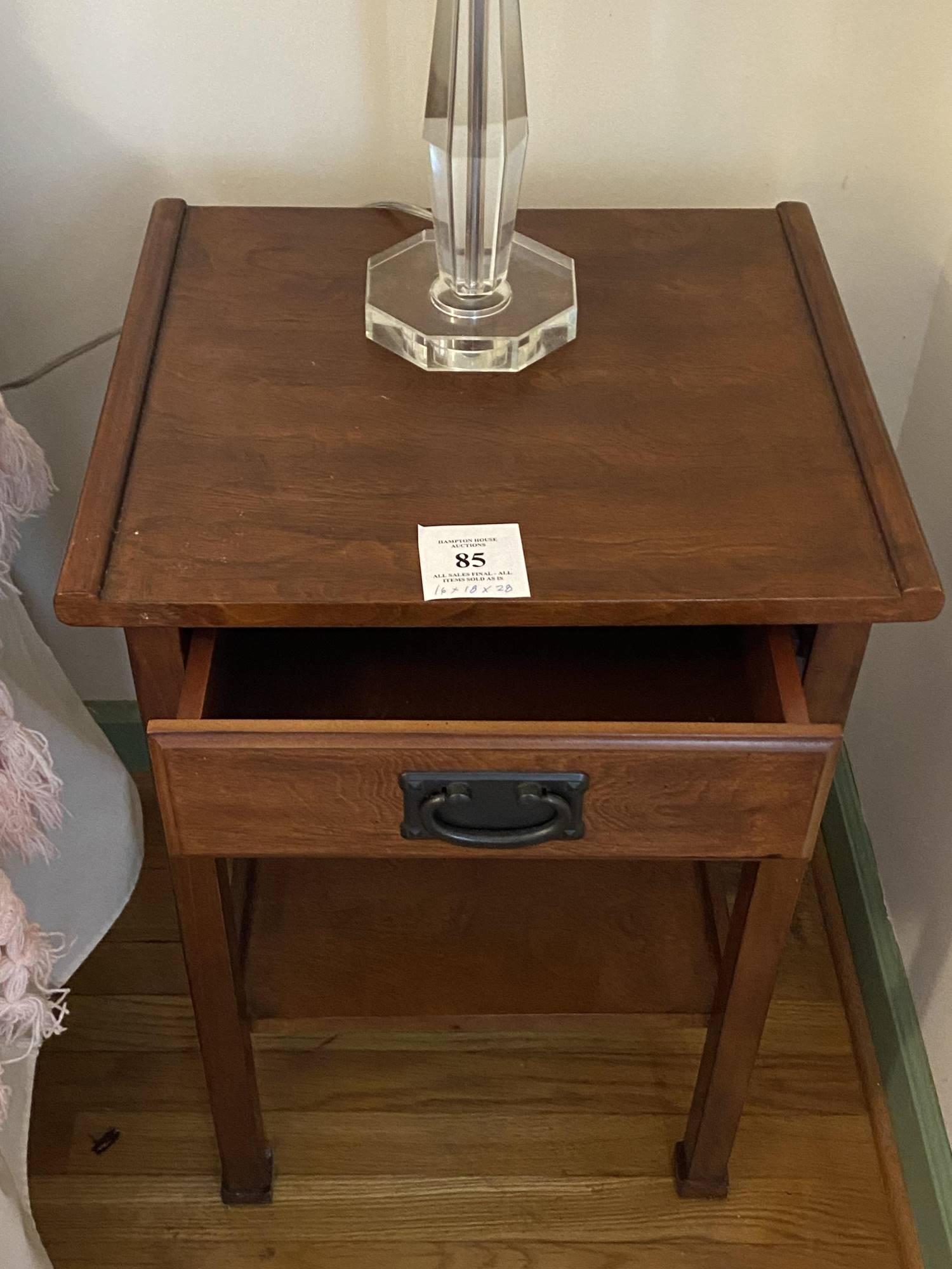 ARTS & CRAFTS STYLE SIDE TABLE