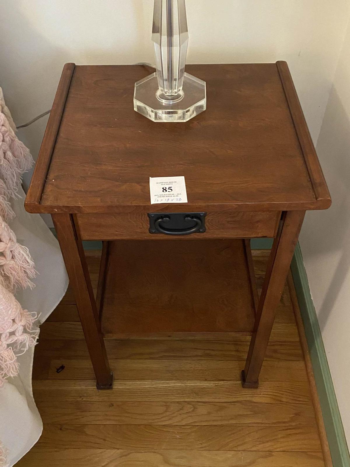 ARTS & CRAFTS STYLE SIDE TABLE