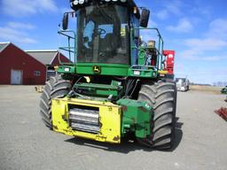 2014 John Deere 7980 Pro Drive Chopper, 1217 cutter head & 2,092 engine Hrs. Cab, AC, heat, radio