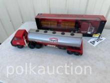 (2) TEXACO SEMI TOYS