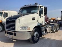 2017 MACK  CXU613T