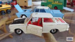 Dinky Toys Ford Cortina and Lincoln Continental, made in England