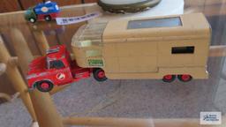 Dodge Tractor and Articulated Horse Van, "Matchbox"...king size,...made in England by Lesney