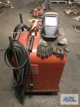 LINCOLN IDEALARC 250 WELDER