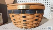 Longaberger Collectors...Club 2004 ware basket