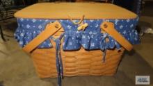 Longaberger 1997 picnic basket