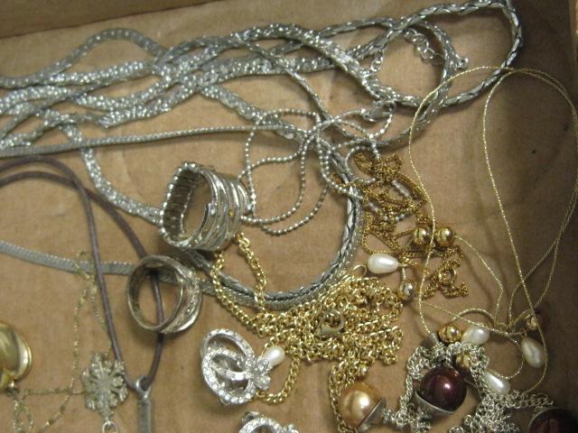 Lot of Estate Jewelry