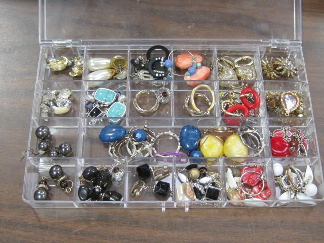 Lot of Estate Jewelry