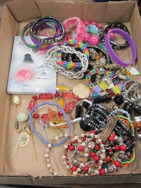 Lot of Estate Jewelry