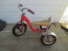 Schwinn Lil' Sting-Ray Tricycle