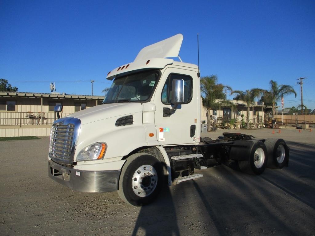 2014 Freightliner Cascadia T/A Truck Tractor,